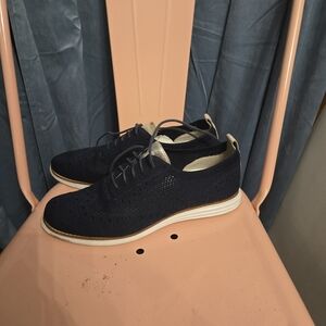 Spring Ready Cole hann navy white breathable comfortable oxfords Sneakers. 9.5